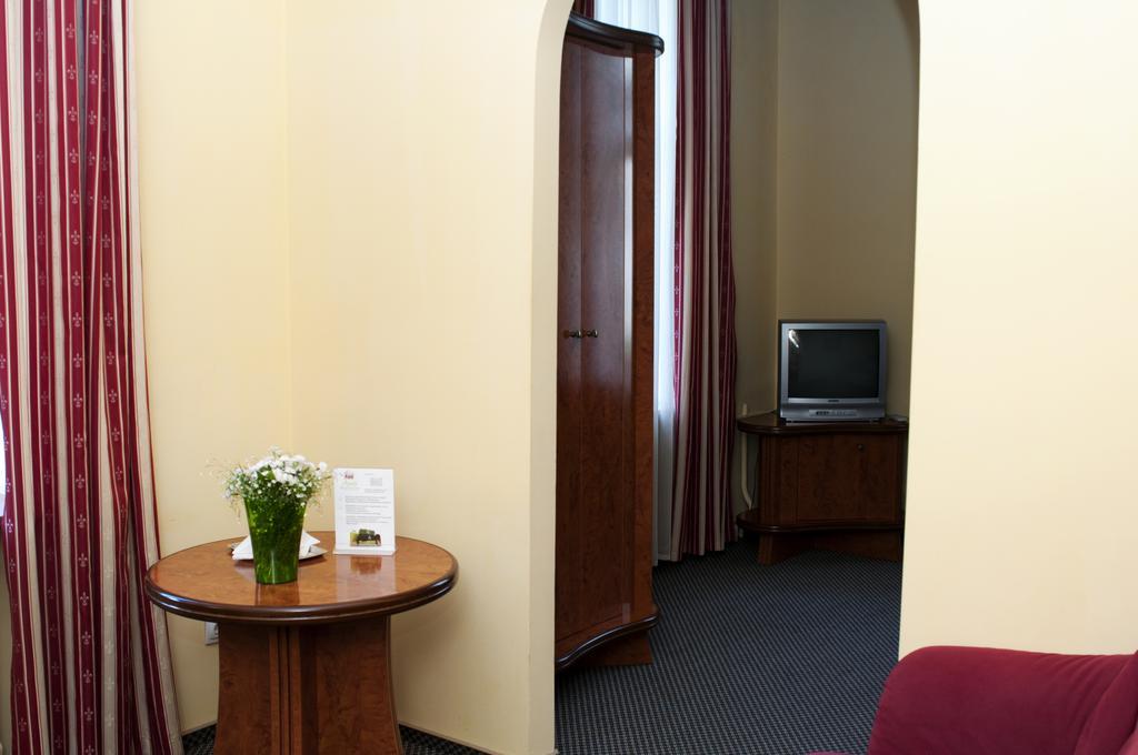 Wien Hotel Lviv Rum bild